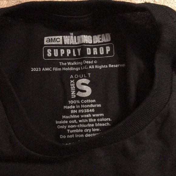 AMC The Walking Dead official Supply Drop Dead City Negan & Maggie tee unisex S - Picture 4 of 5